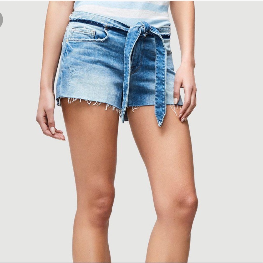 NEW • Frame • Le Cutoff Released Denim Shorts 29